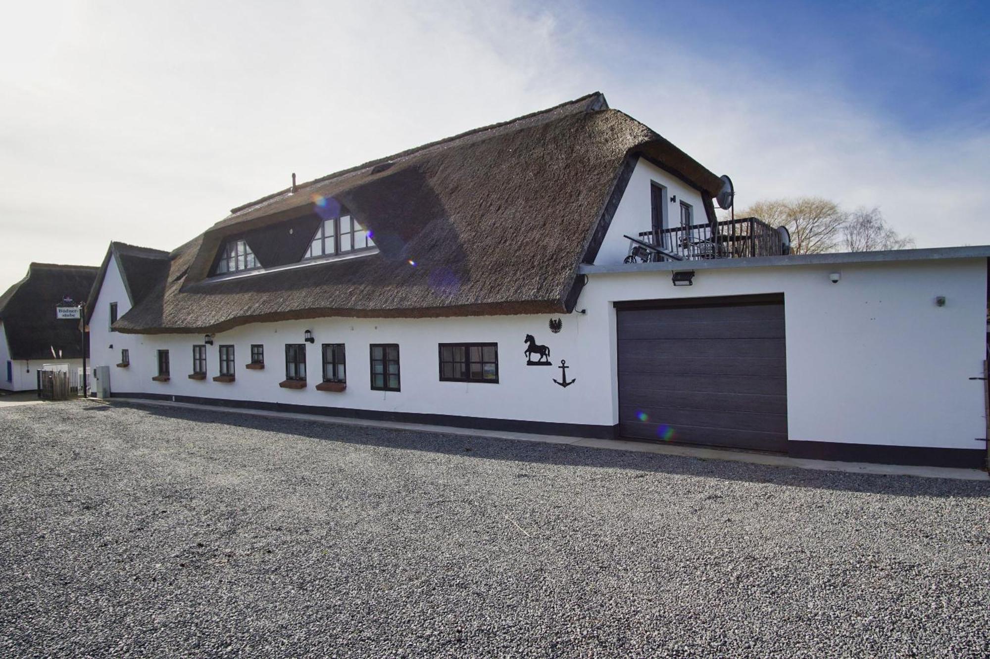 Ferienhaus Büdnerstube FeWo 1 mit Gartennutzung in ruhiger Lage Middelhagen Exterior foto